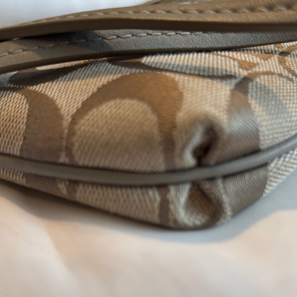 Coach Signature Wristlet - Light Gray - Picture 5 of 11
